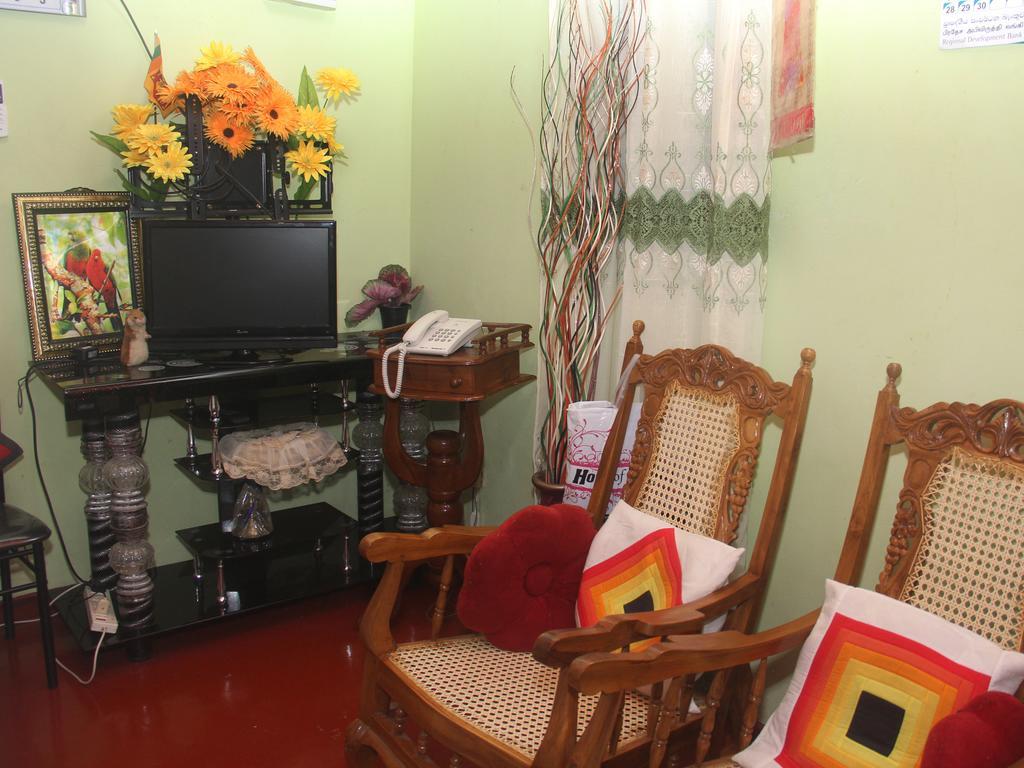 Little Pink House Appartement Mirissa Kamer foto